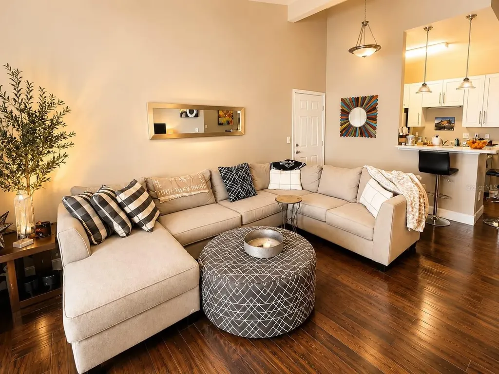 145 N Pearl Lake Causeway Altamonte Springs FL 32714