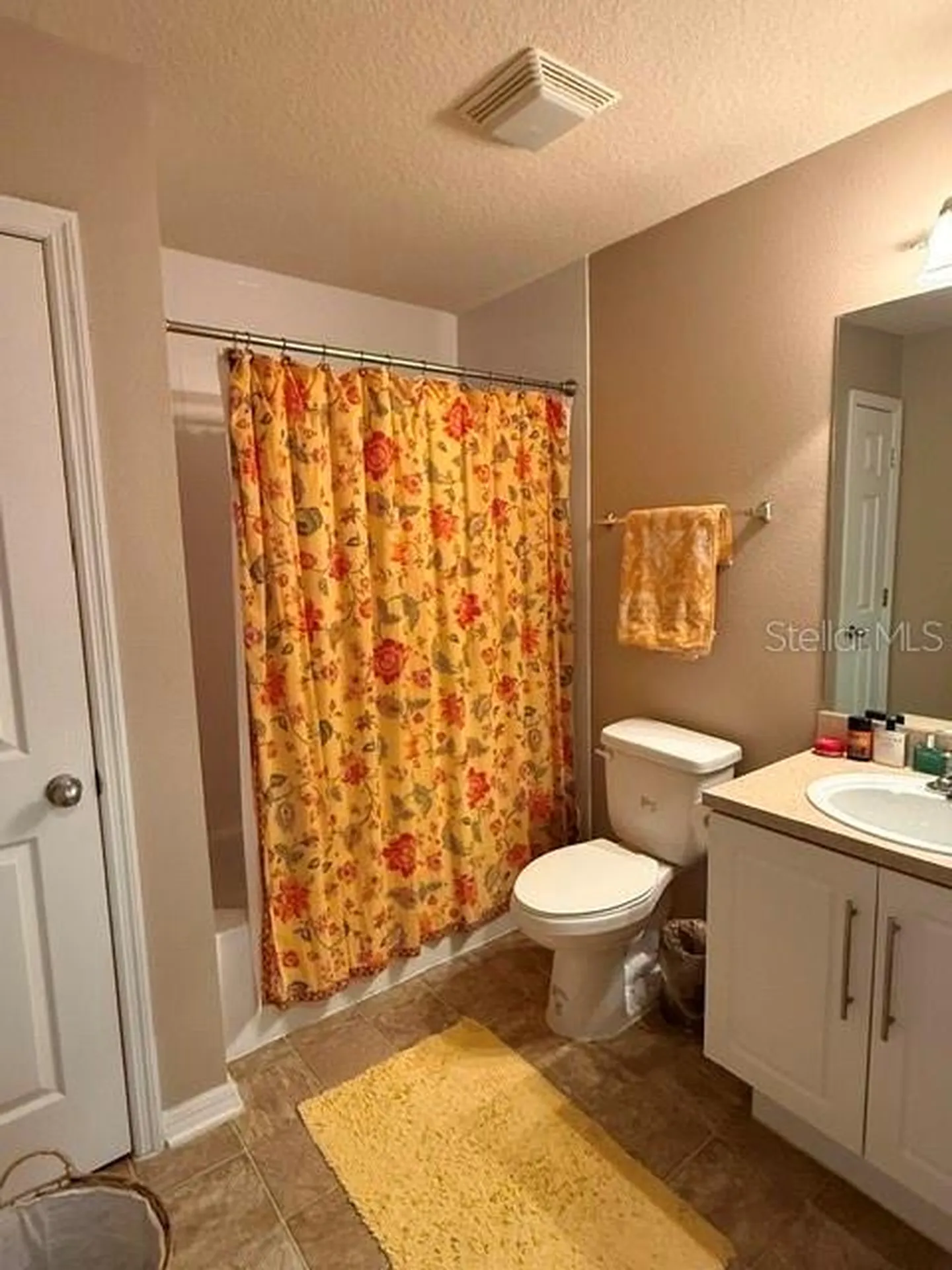 145 N Pearl Lake Causeway Altamonte Springs FL 32714