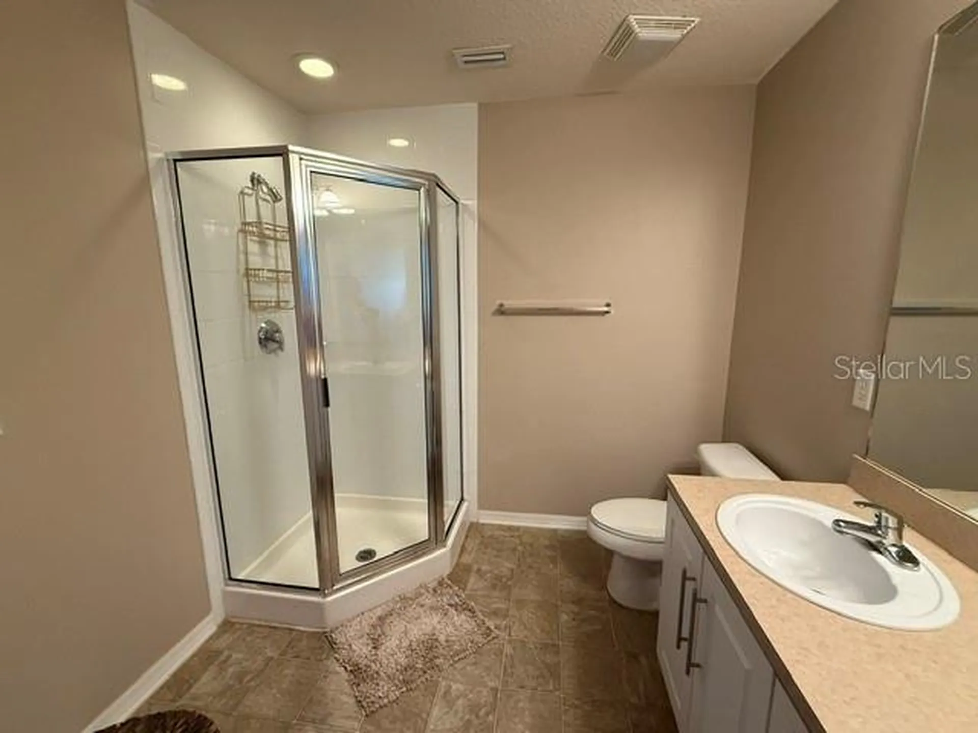 145 N Pearl Lake Causeway Altamonte Springs FL 32714