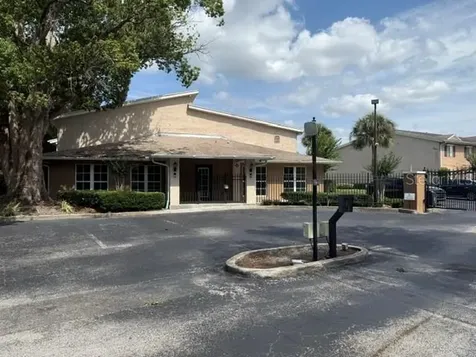 145 N Pearl Lake Causeway Altamonte Springs FL 32714