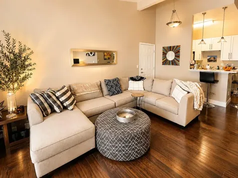 145 N Pearl Lake Causeway Altamonte Springs FL 32714