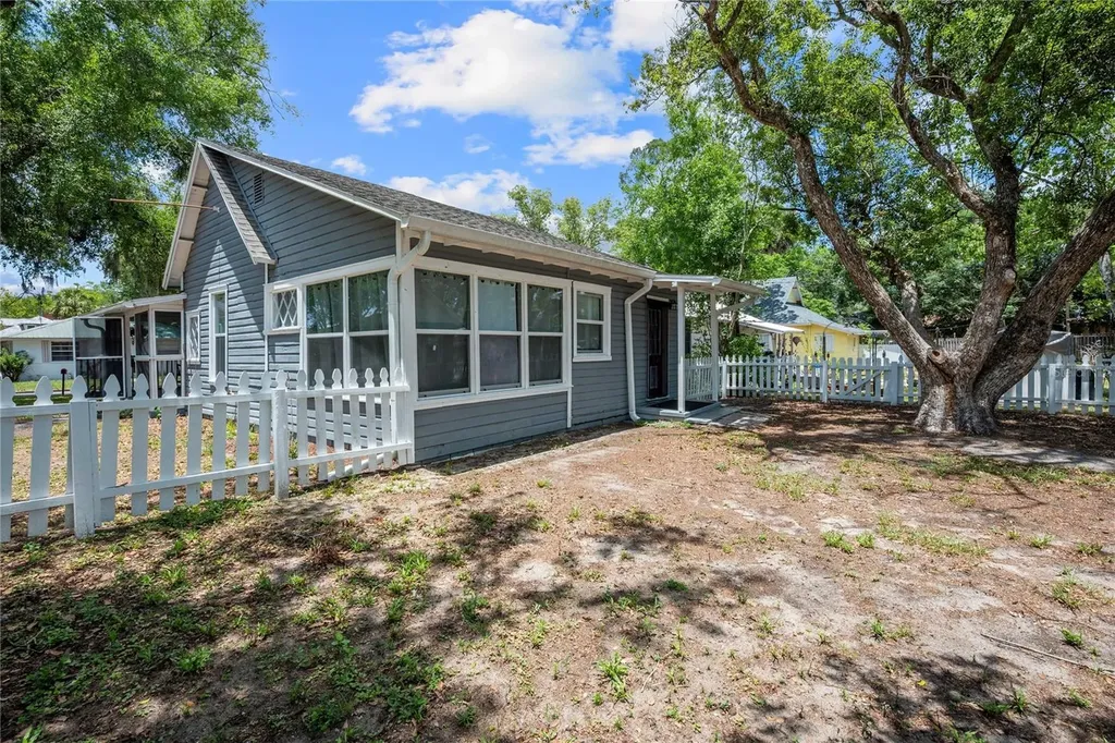 5416 8th Street Zephyrhills FL 33542