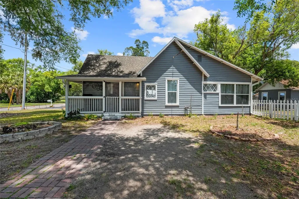 5416 8th Street Zephyrhills FL 33542
