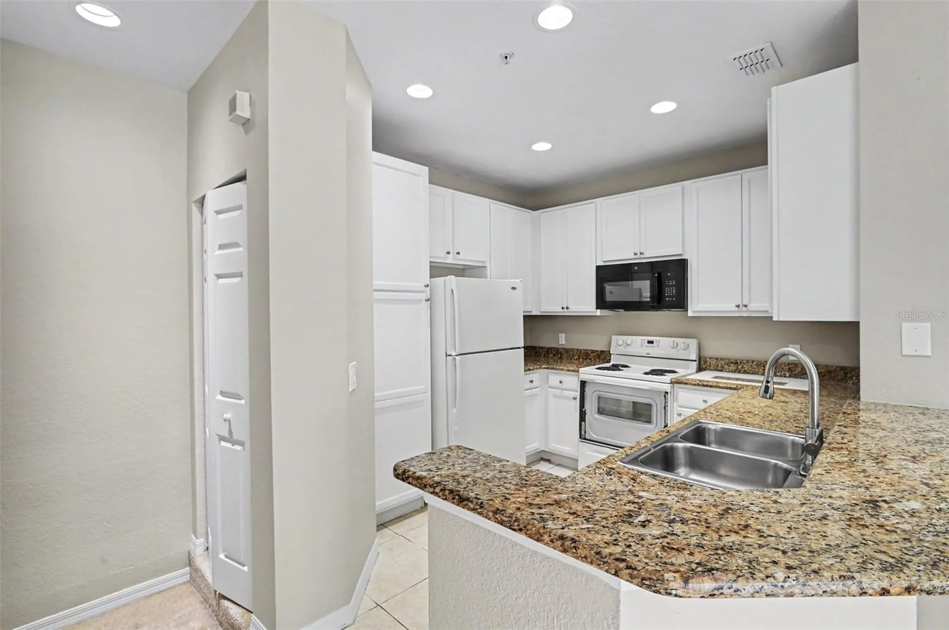2460 Grand Central Parkway Orlando FL 32839