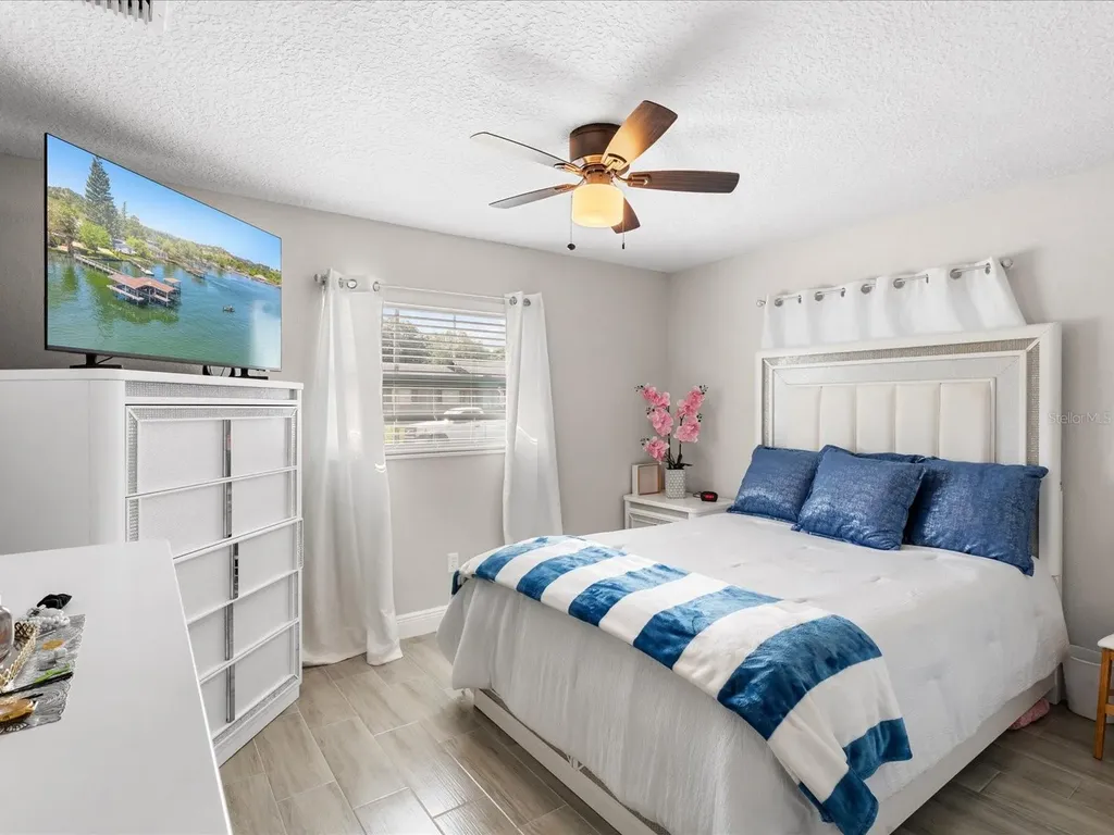 871 Darwin Drive Altamonte Springs FL 32701