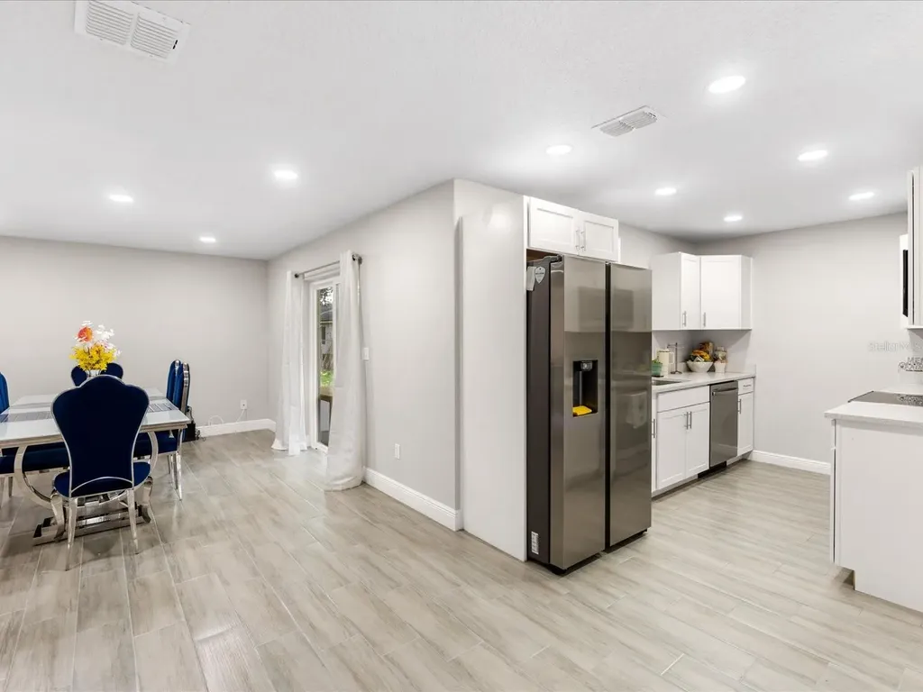 871 Darwin Drive Altamonte Springs FL 32701