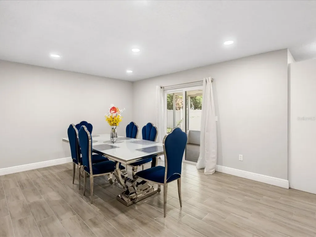 871 Darwin Drive Altamonte Springs FL 32701