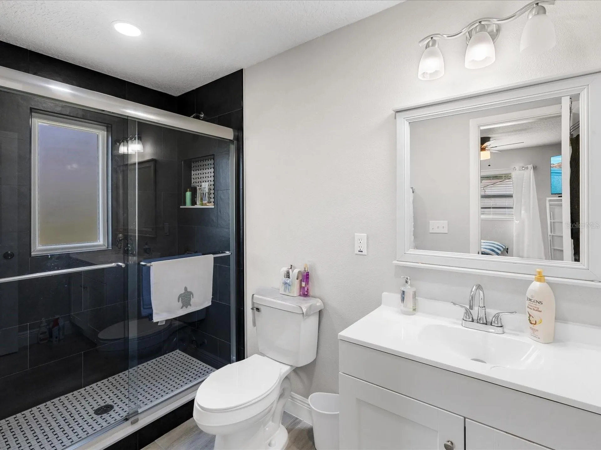 871 Darwin Drive Altamonte Springs FL 32701
