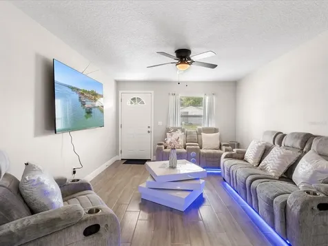 871 Darwin Drive Altamonte Springs FL 32701