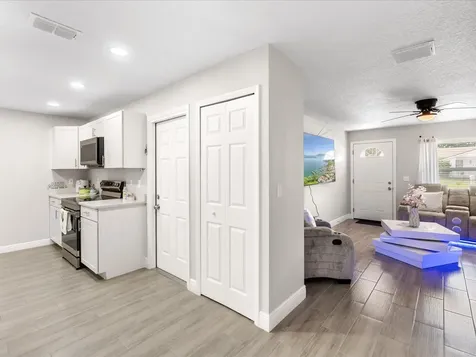 871 Darwin Drive Altamonte Springs FL 32701
