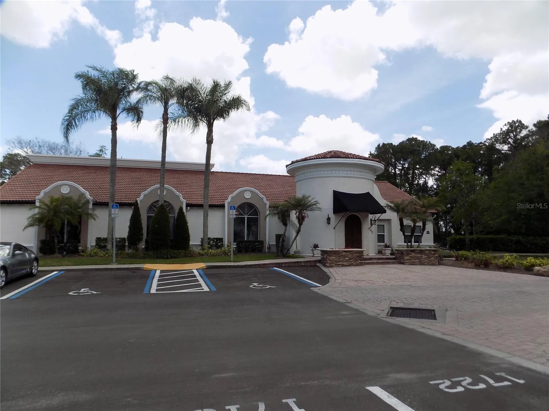 5116 Conroy Road Orlando FL 32811