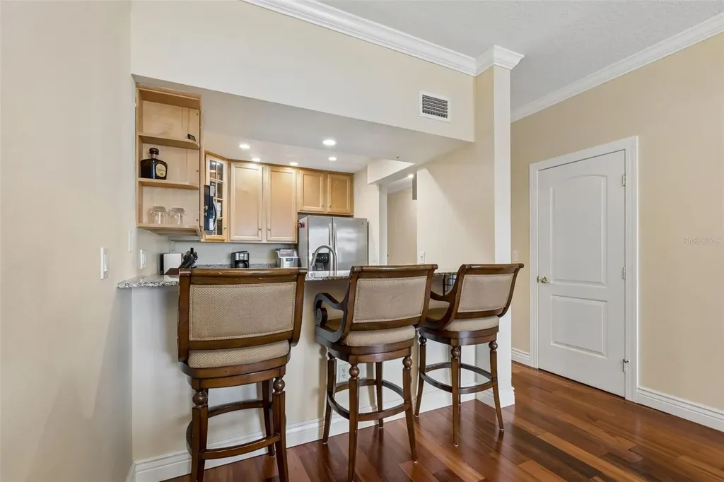320 Island Way Clearwater Beach FL 33767