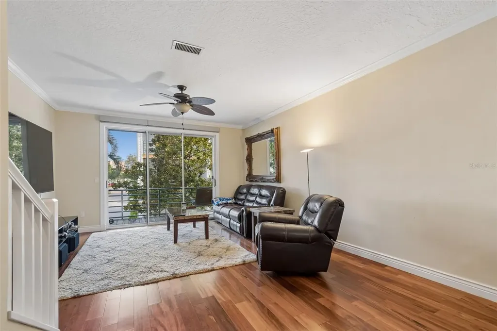 320 Island Way Clearwater Beach FL 33767