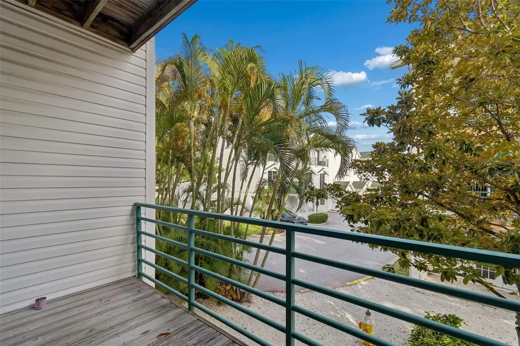 320 Island Way Clearwater Beach FL 33767