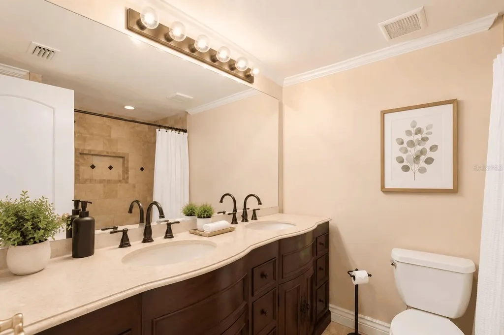 320 Island Way Clearwater Beach FL 33767