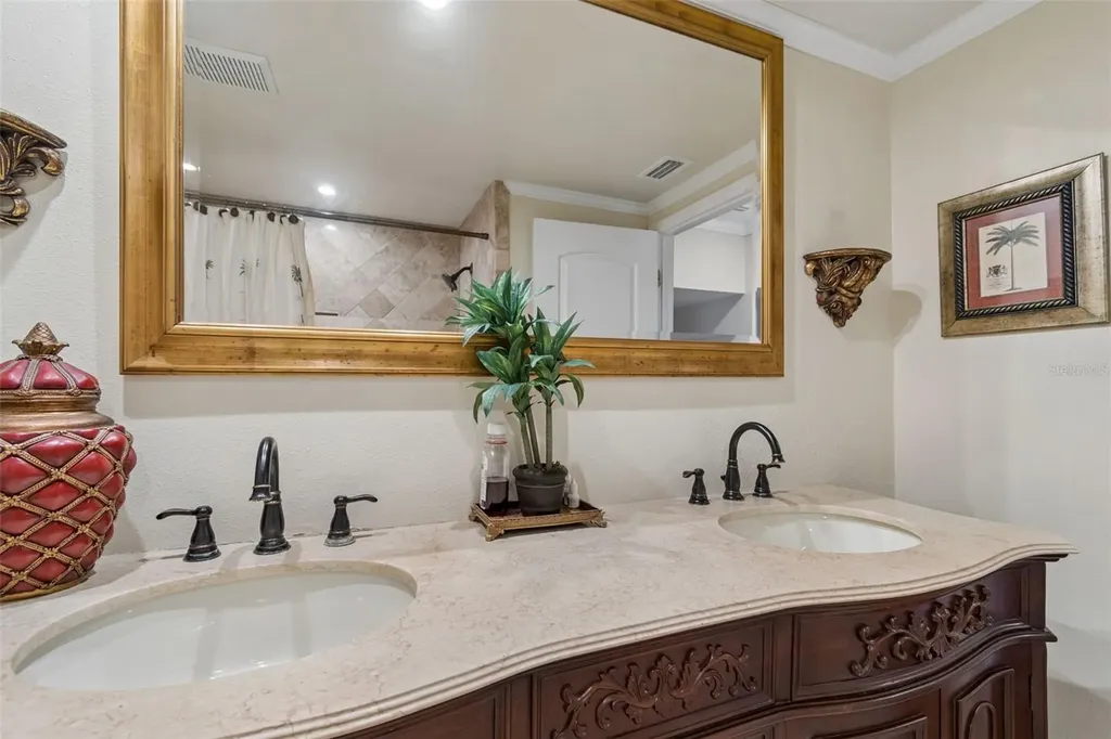 320 Island Way Clearwater Beach FL 33767