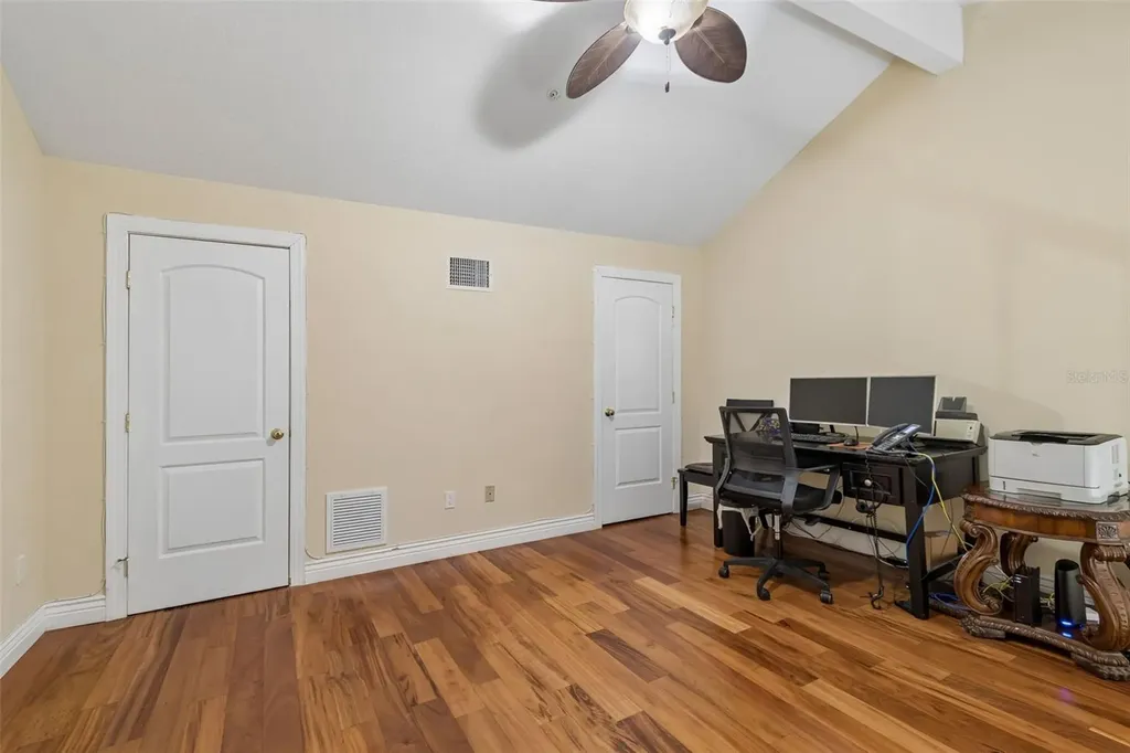320 Island Way Clearwater Beach FL 33767