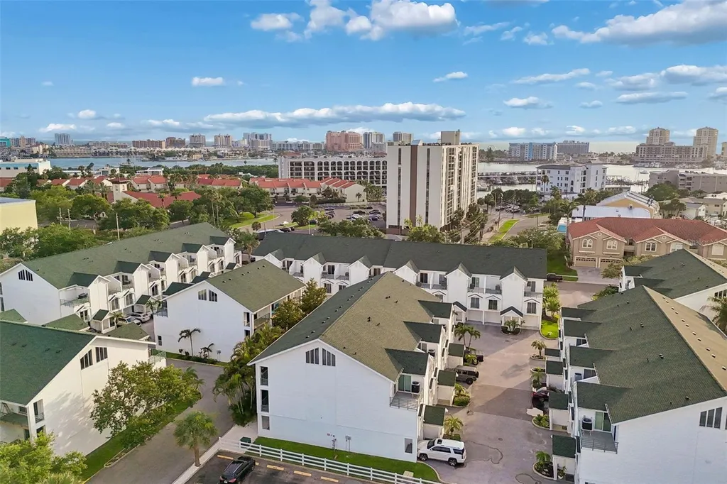 320 Island Way Clearwater Beach FL 33767