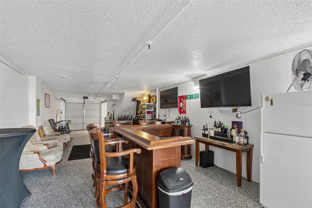 320 Island Way Clearwater Beach FL 33767