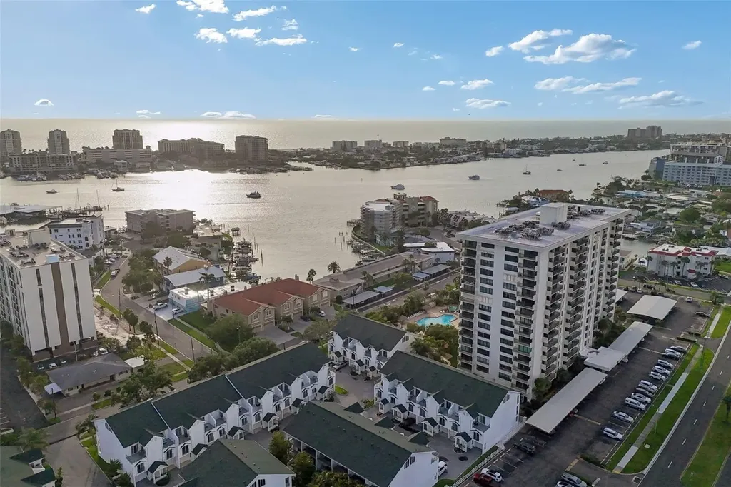 320 Island Way Clearwater Beach FL 33767