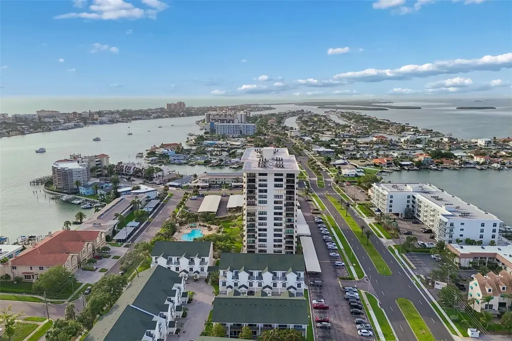 320 Island Way Clearwater Beach FL 33767