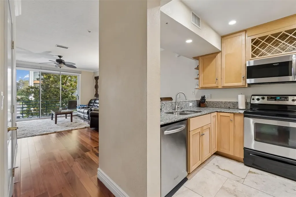320 Island Way Clearwater Beach FL 33767