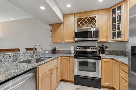 320 Island Way Clearwater Beach FL 33767