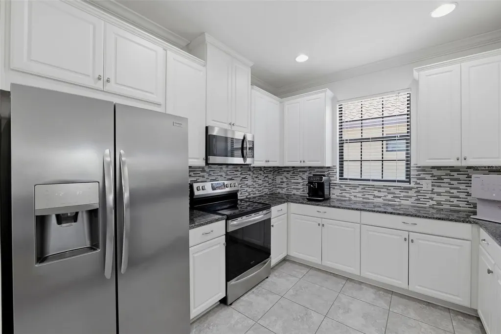 8412 Alberata Vista Drive Tampa FL 33647