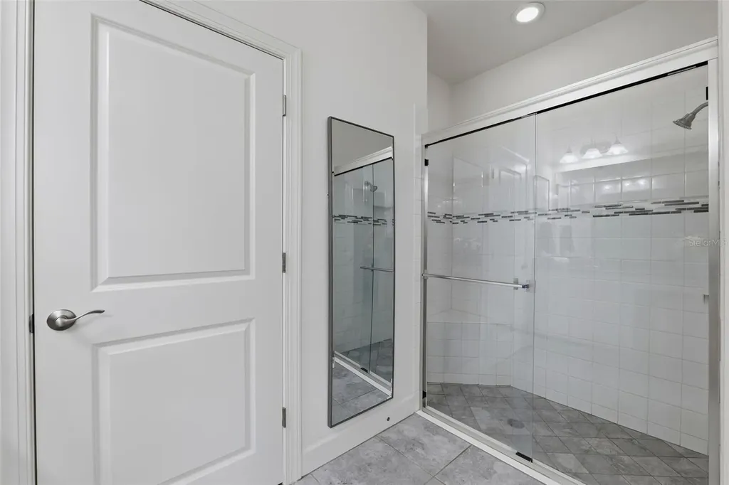 8412 Alberata Vista Drive Tampa FL 33647