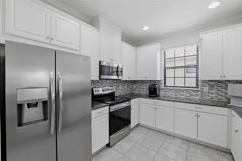 8412 Alberata Vista Drive Tampa FL 33647