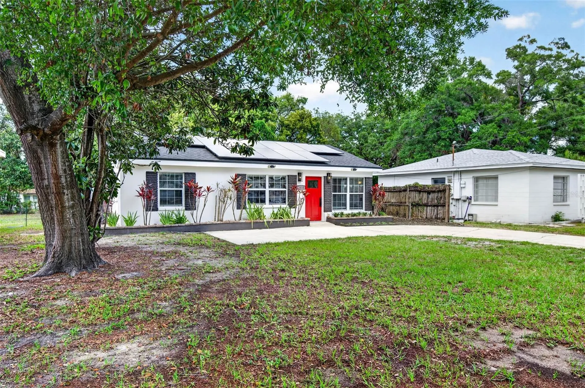 1610 E Paris Street Tampa FL 33610