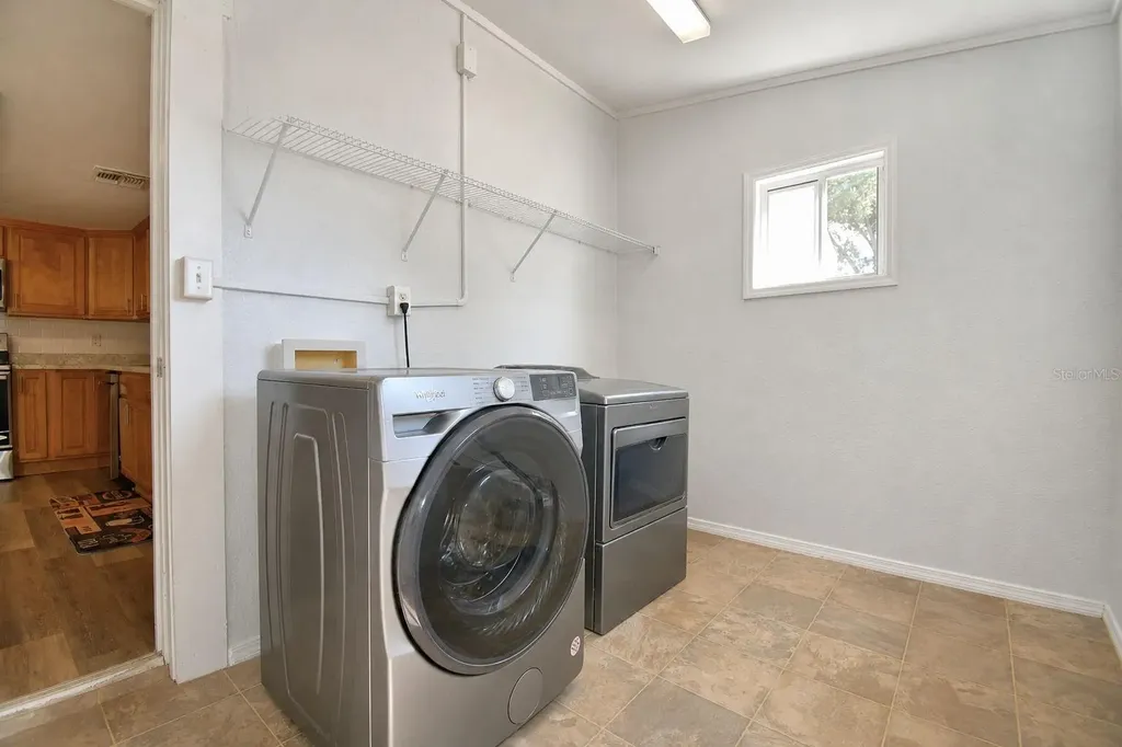 208 Center Street Auburndale FL 33823