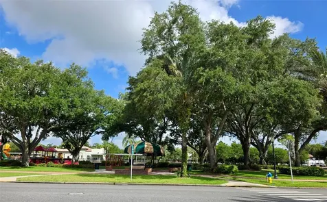 208 Center Street Auburndale FL 33823