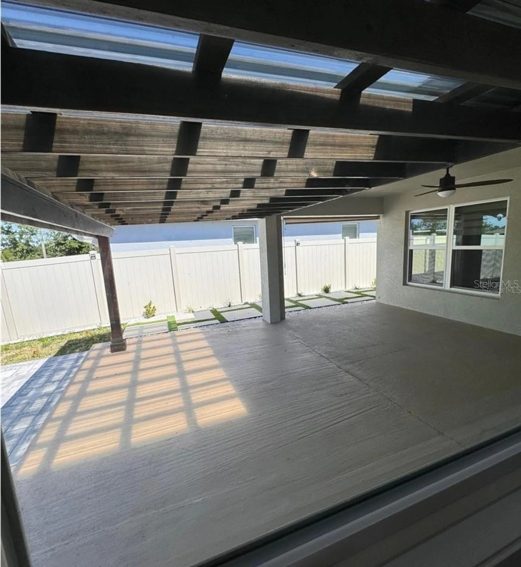 1049 W Citrus Landings Davenport FL 33837