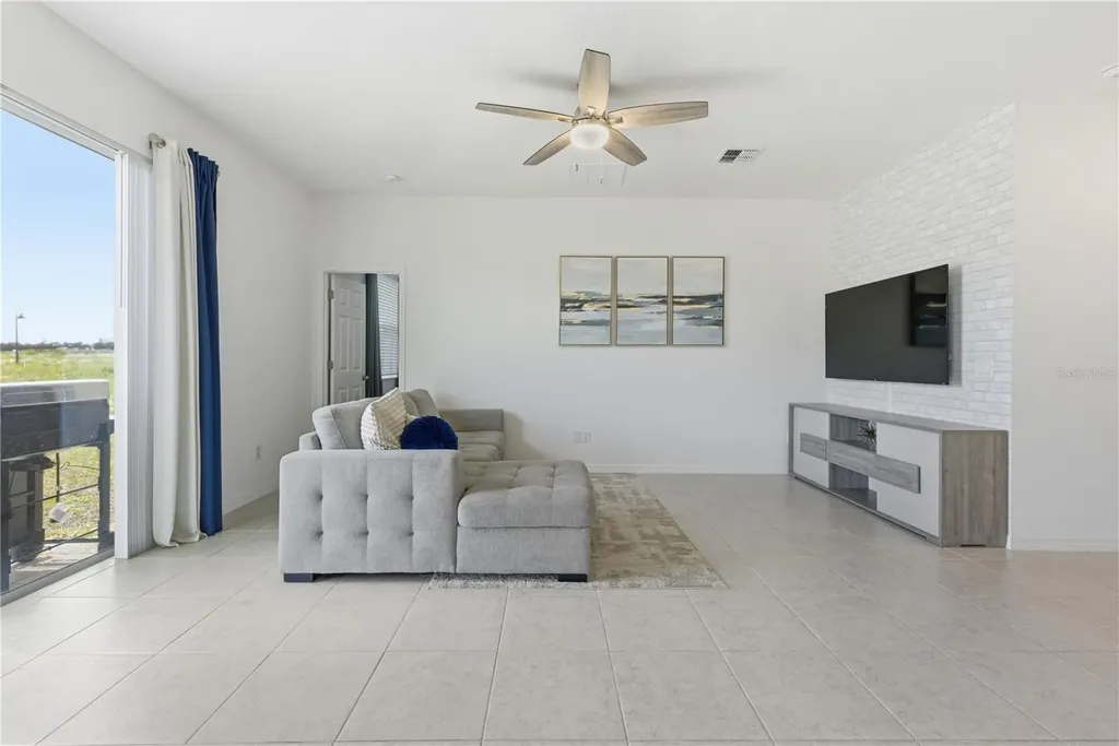 740 Richmond Estate Avenue Haines City FL 33844