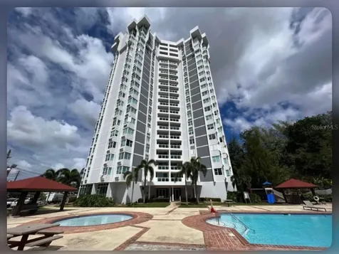 155 Carazo St. Condo. Regency Park Guaynabo PR 00971