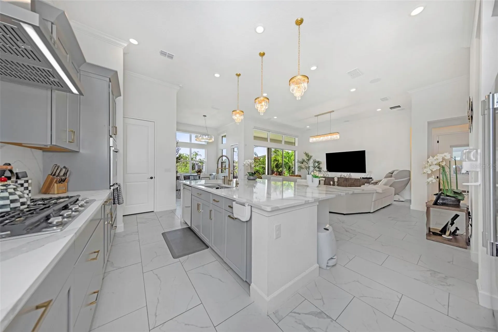 1016 Signet Drive Apollo Beach FL 33572