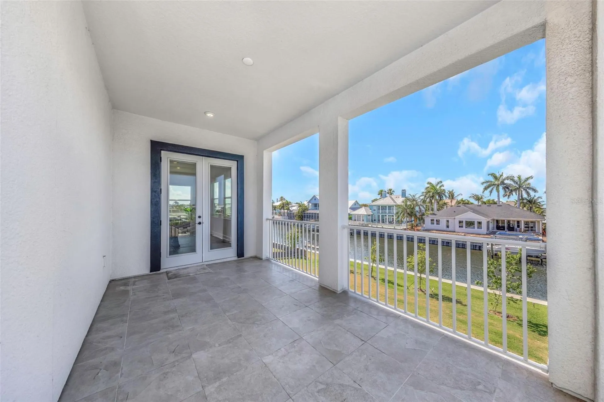 1016 Signet Drive Apollo Beach FL 33572