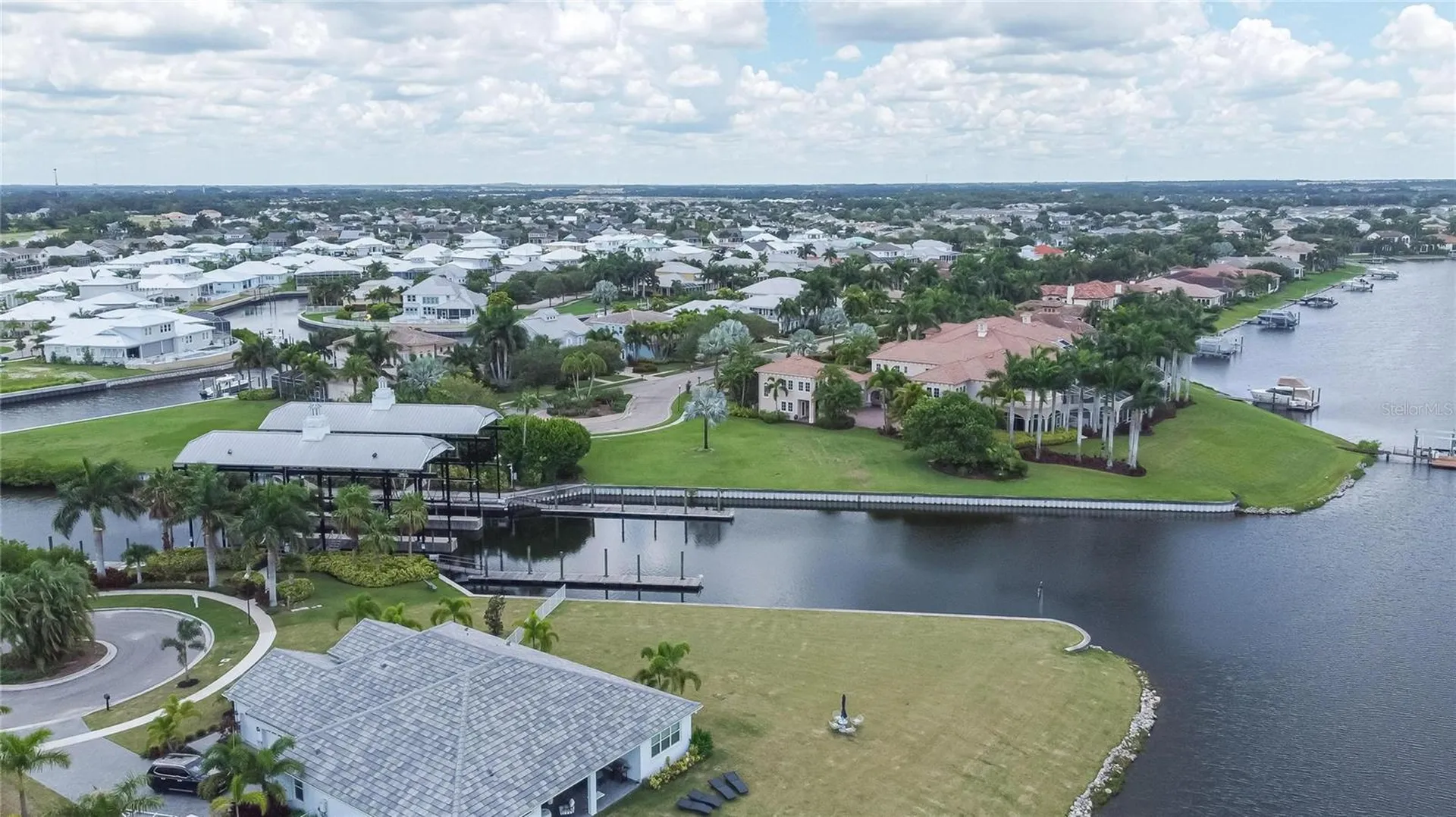 1016 Signet Drive Apollo Beach FL 33572