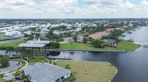 1016 Signet Drive Apollo Beach FL 33572