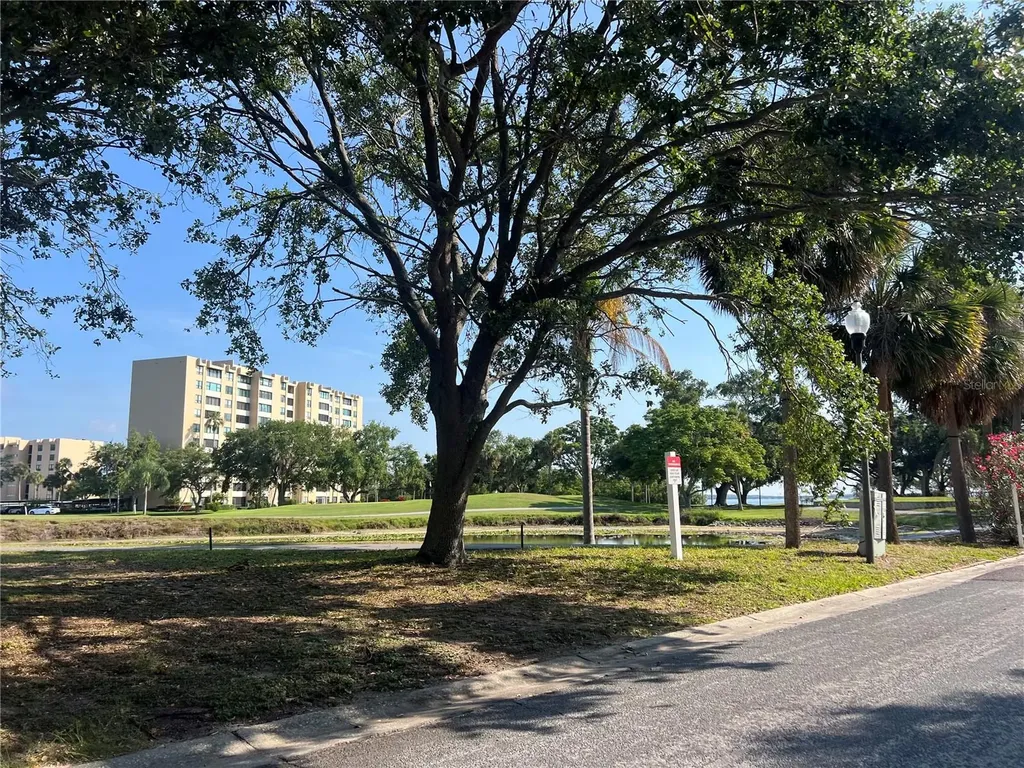 2616 Cove Cay Drive Clearwater FL 33760