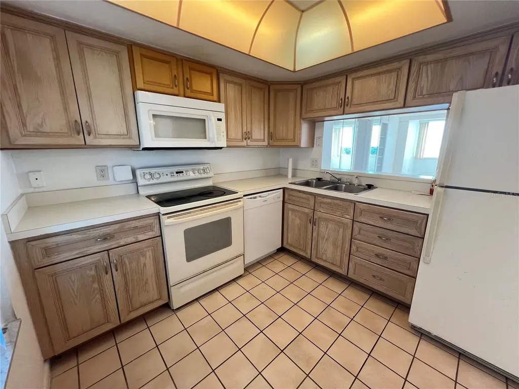 2616 Cove Cay Drive Clearwater FL 33760
