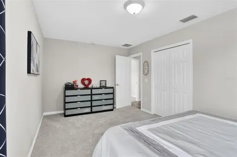 8821 N River Road Tampa FL 33635