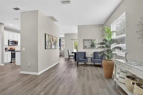 8821 N River Road Tampa FL 33635