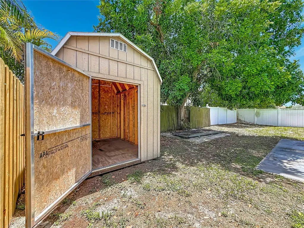 1090 16th Avenue SW Largo FL 33770