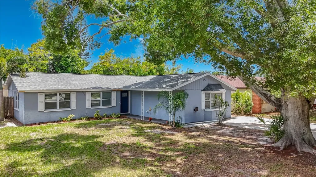 1090 16th Avenue SW Largo FL 33770