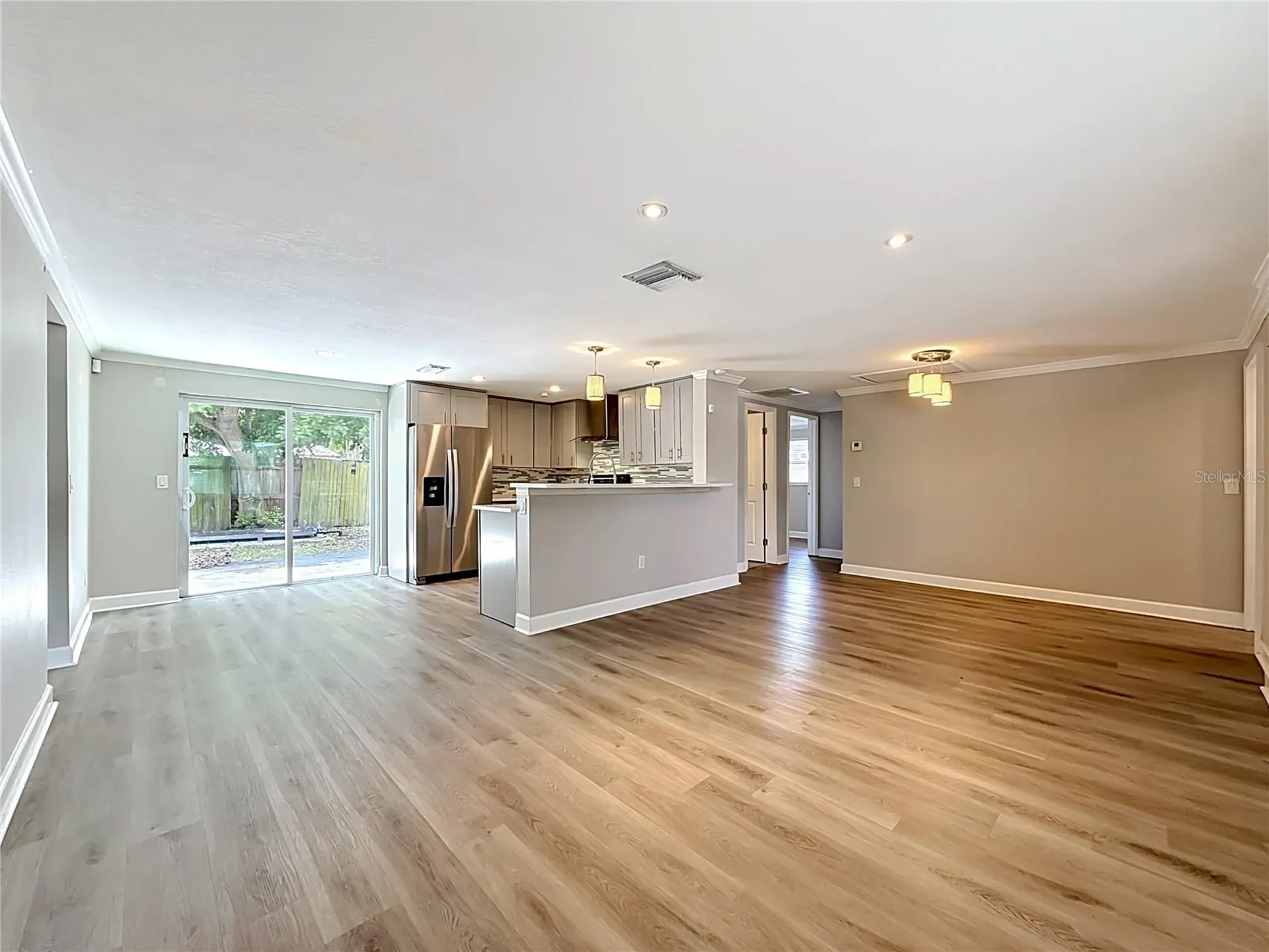 1090 16th Avenue SW Largo FL 33770