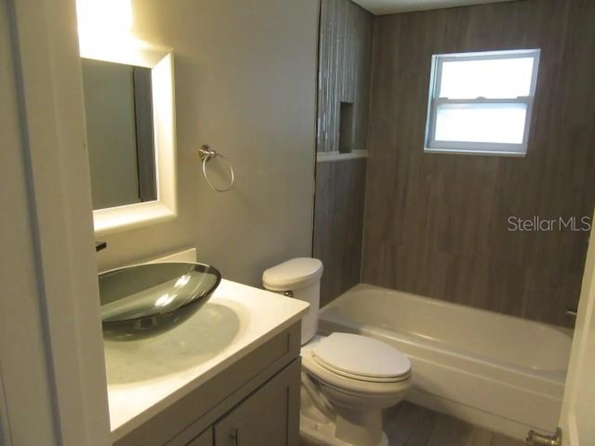 1090 16th Avenue SW Largo FL 33770