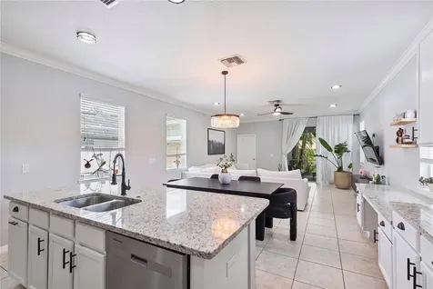 5253 Suncatcher Drive Wesley Chapel FL 33545