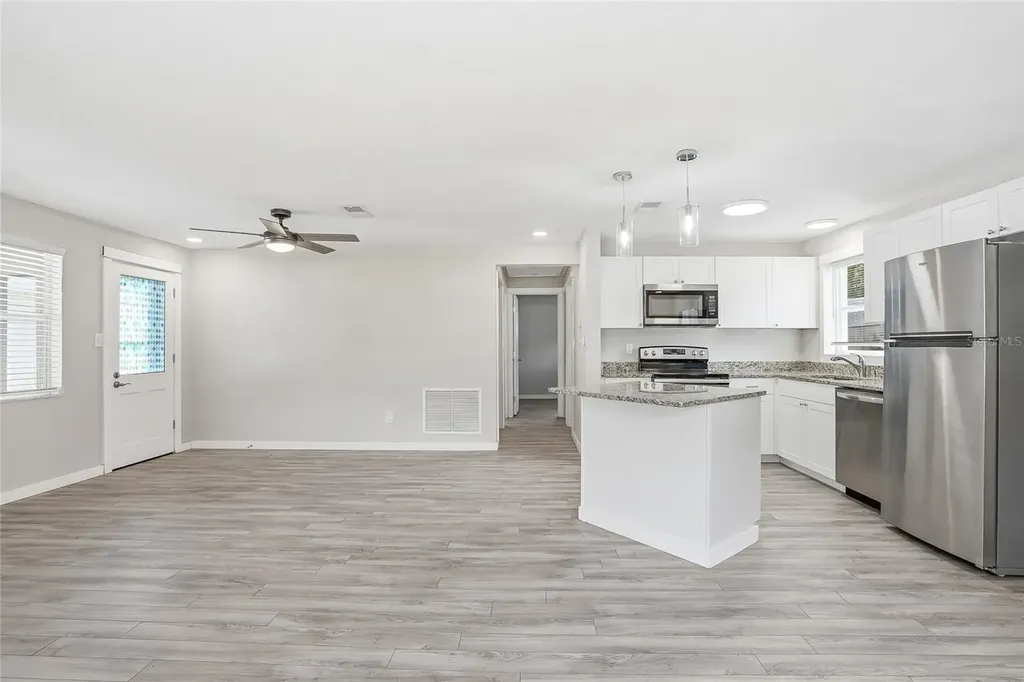 997 Cedarwood Avenue Dunedin FL 34698